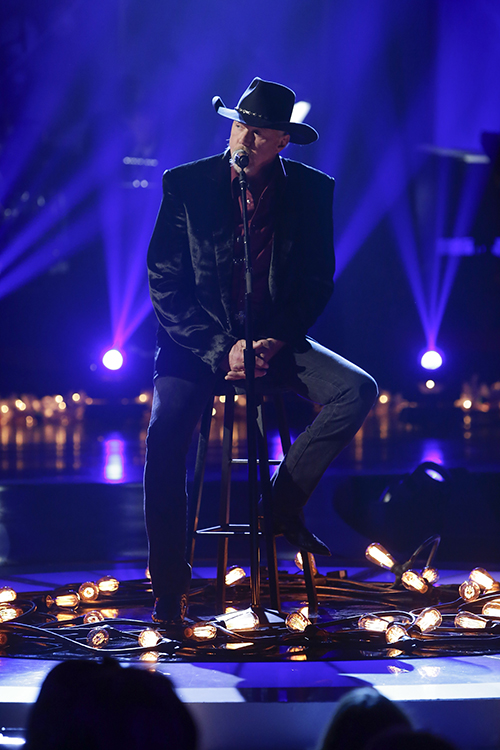 Trace Adkins on The 18th Annual A HOME FOR THE HOLIDAYS, an entertainment special celebrating families to be broadcast Friday, Dec. 23 (8:00-9:00 PM, ET/PT) on the CBS Television Network. Photo: Sonja Flemming/CBS ©2016 CBS Broadcasting, Inc. All Rights Reserved
